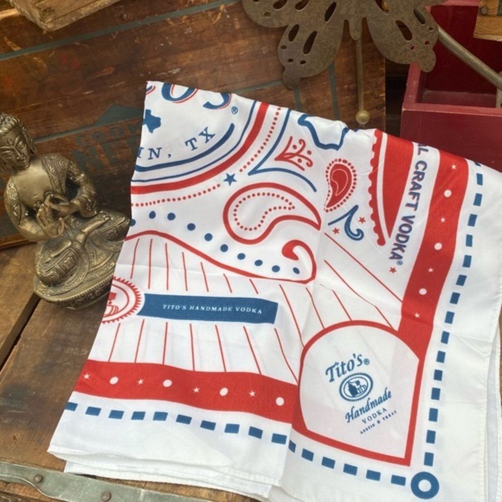 ✨VINTAGE RED WHITE & BLUE TITO’S VODKA MULTI USE BANDANA NWT
